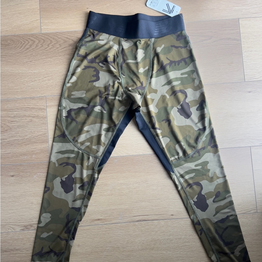 NEW BALANCE X JCREW Men’s Workout Tights.  Size M.